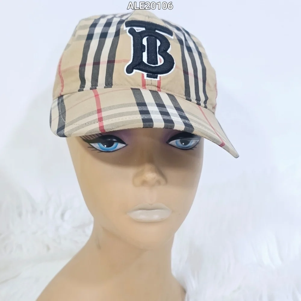 Burberry London Unisex Vintage TB LogoNova Check Baseball cap Size Mediun - Picture 13 of 13